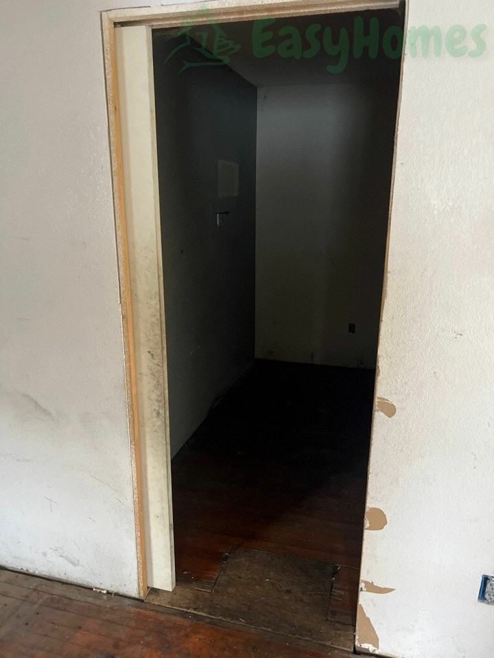 625 Walton Avenue - Photo 5 of 12