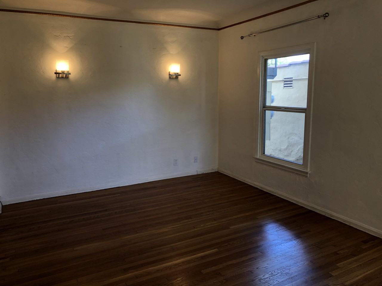 Reeves Apartments - Photo 2 of 15