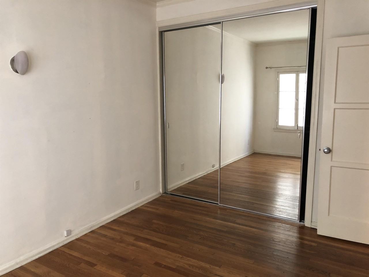 Reeves Apartments - Photo 5 of 15