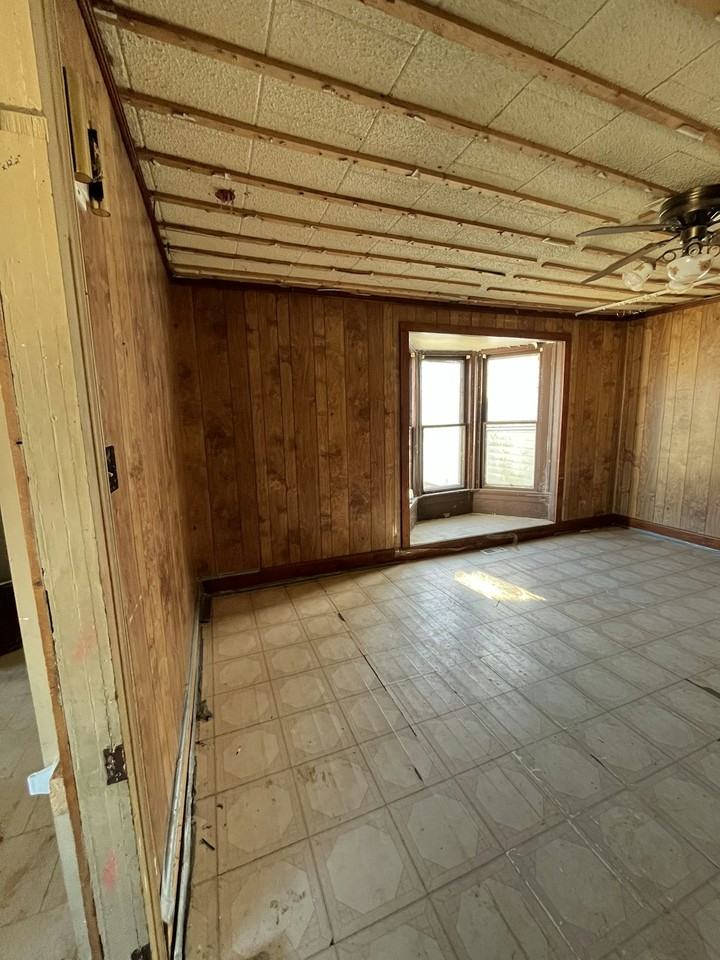 535 7th Avenue South - Photo 5 of 14