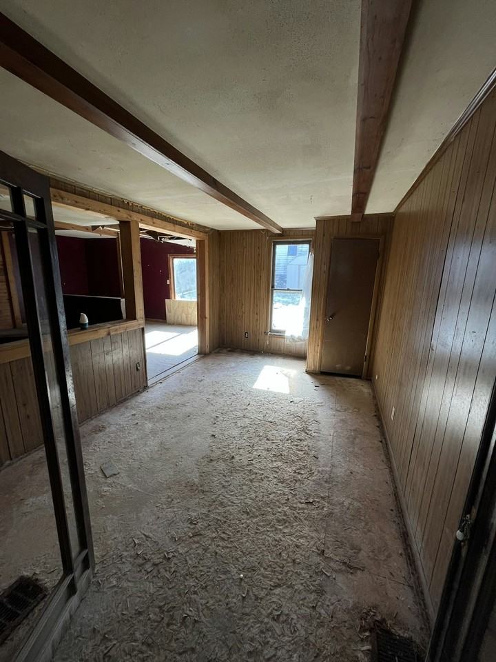 535 7th Avenue South - Photo 6 of 14