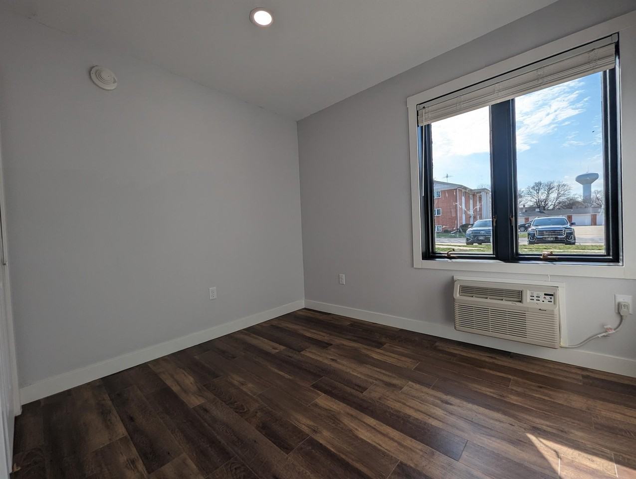 Mid North Flats at Jefferson - Photo 6 of 40