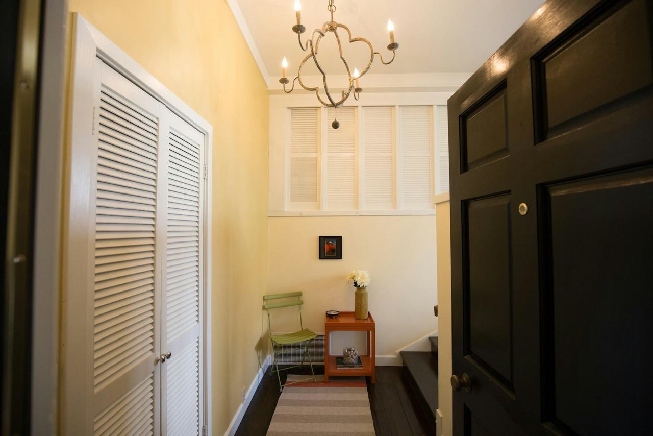 151 Clifford Terrace - Photo 3 of 24