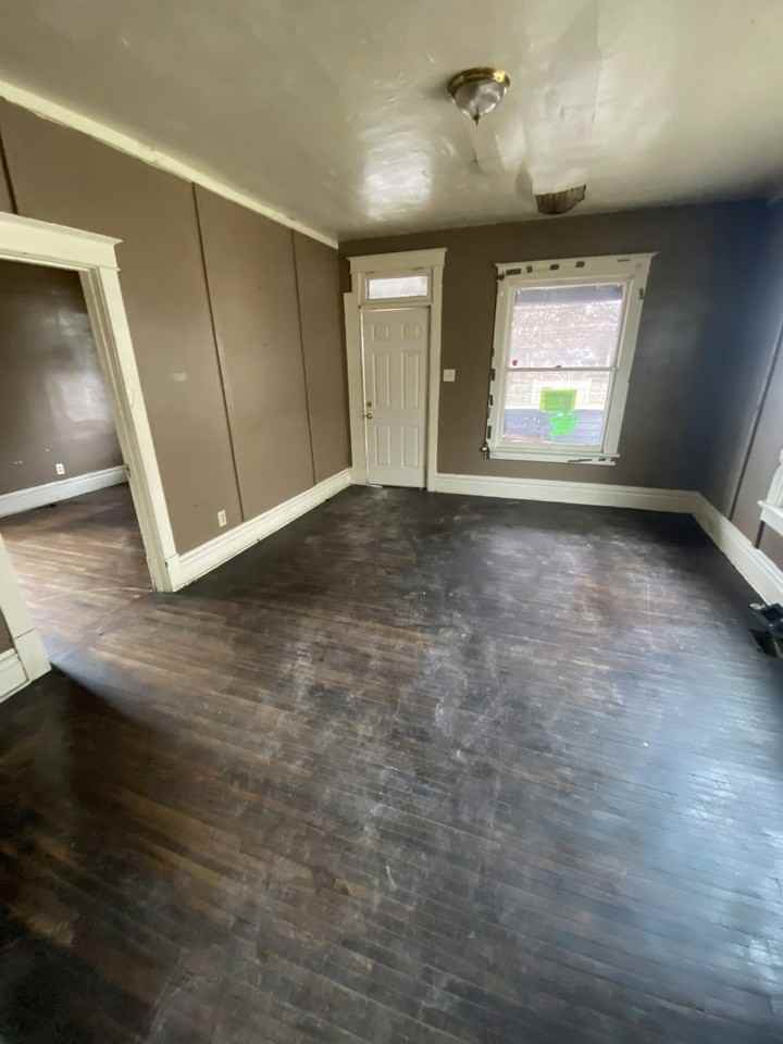 2012 West Garden Street - Photo 5 of 15