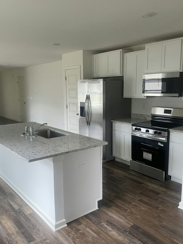 14391 Buttercup Way - Photo 5 of 15