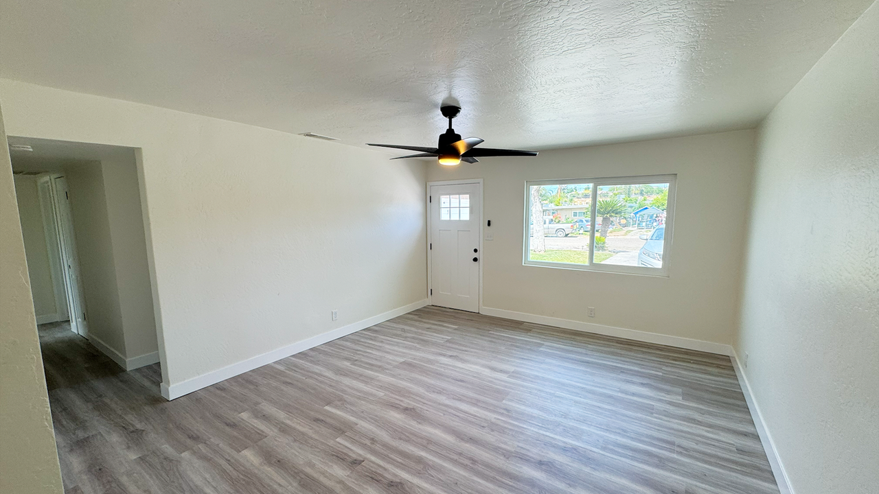 967 East Cleveland Avenue - Photo 2 of 9