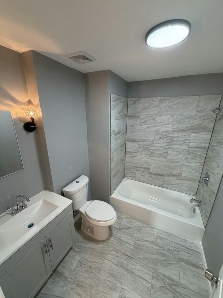 3295 West 44th Street, Unit Upper - Photo 6 of 15