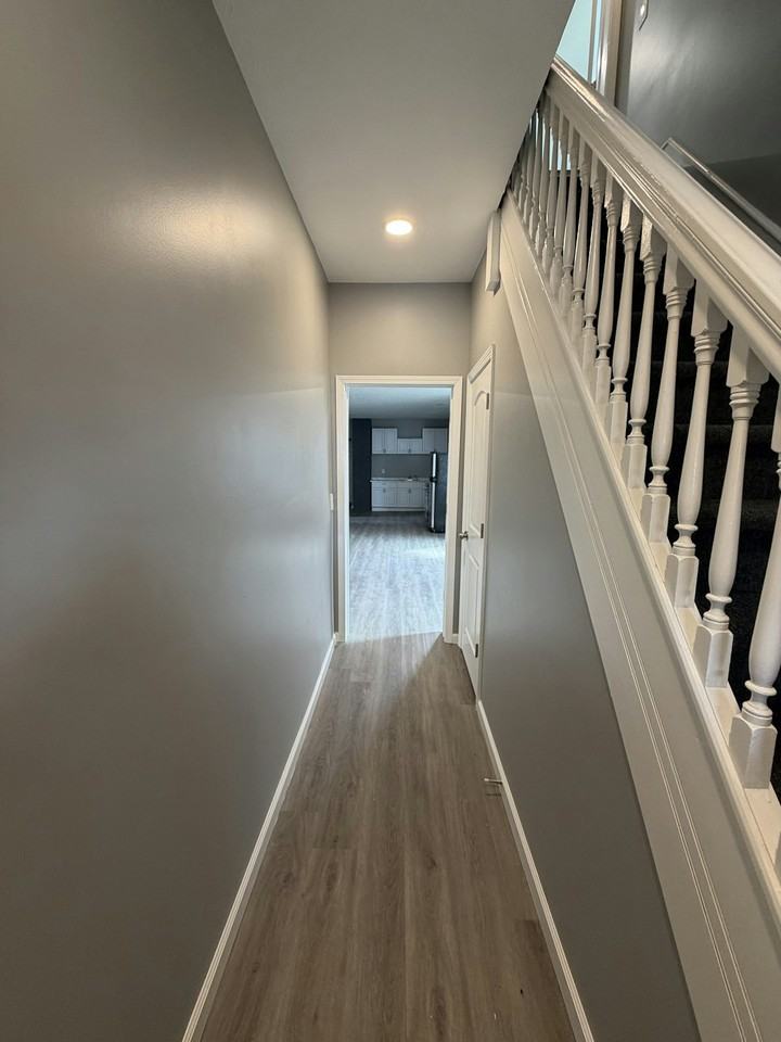 3295 West 44th Street, Unit Lower - Photo 6 of 14