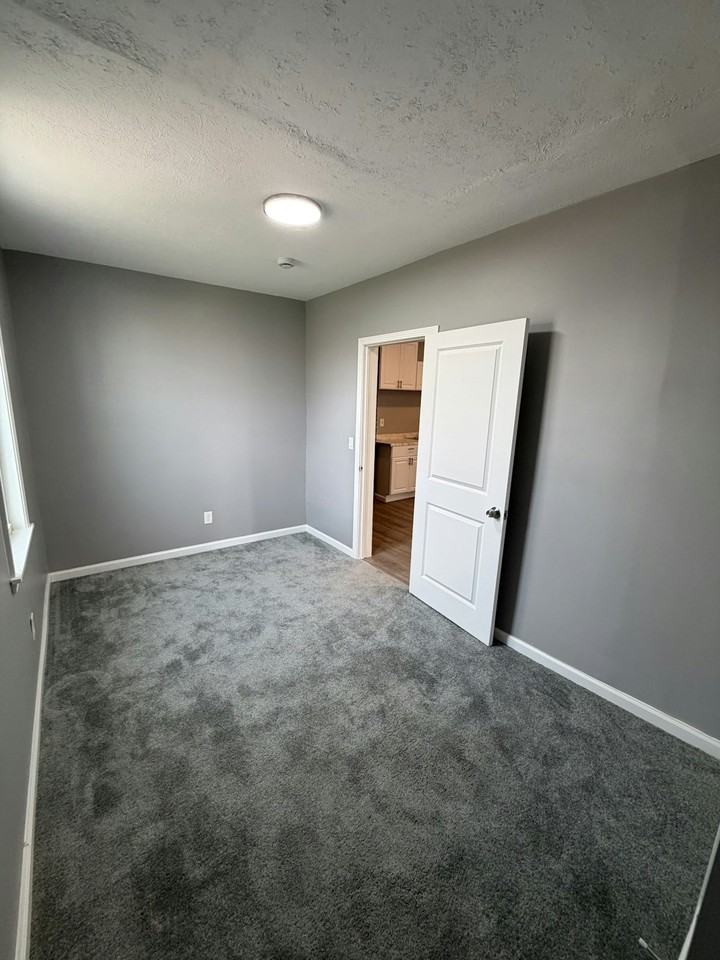 3295 West 44th Street, Unit Lower - Photo 7 of 14