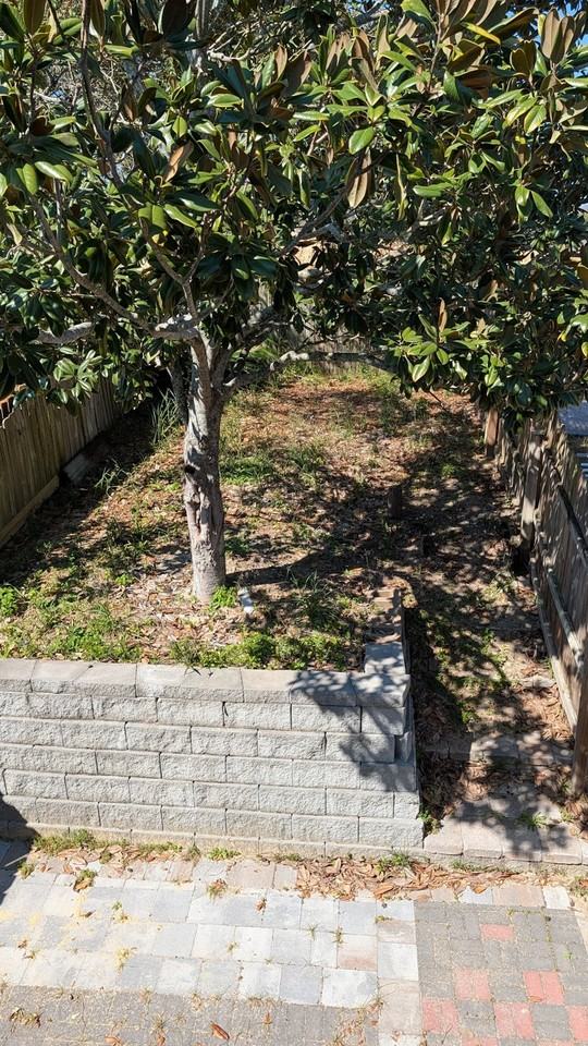 619 Sandalwood Drive - Photo 2 of 17