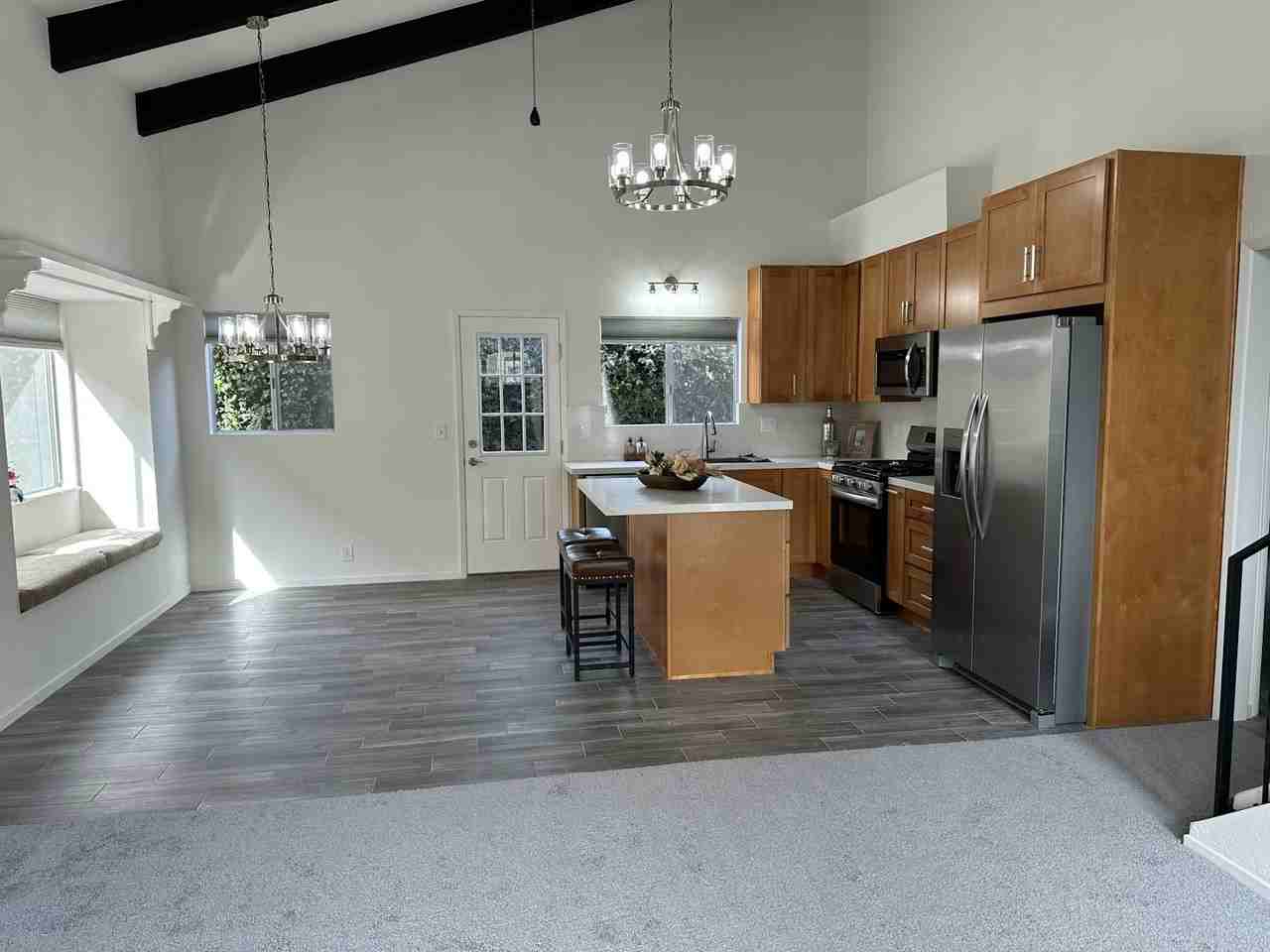 719 N M ST, Unit 1 - Photo 4 of 18