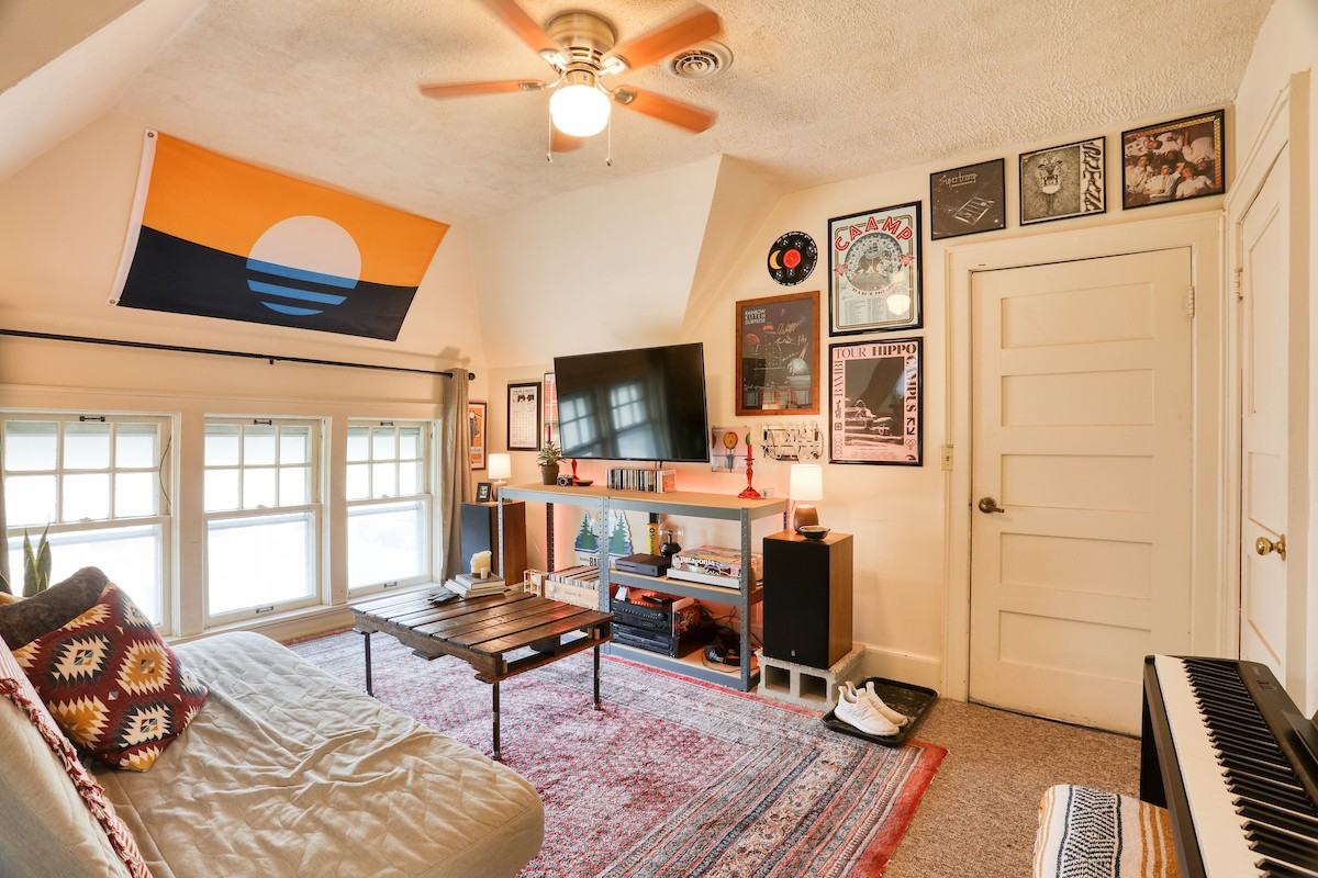 GMI 14: Bike Shop - Photo 2 of 11