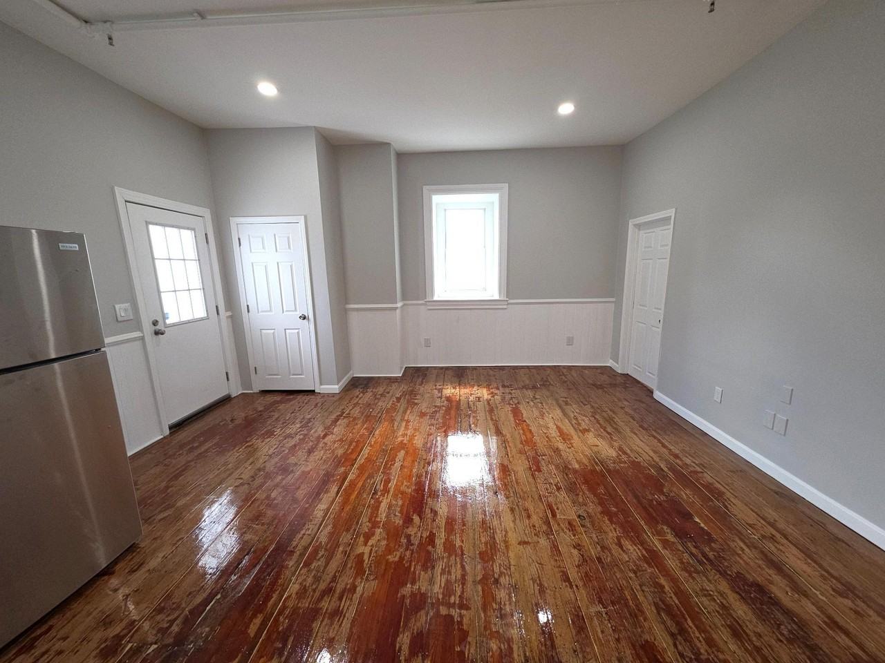 5 Beacon Street - Photo 7 of 14