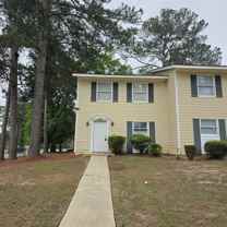 1900 Buck Ln Apt A #A - Photo 1 of 1