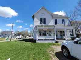 featured image of 330 N 11th St