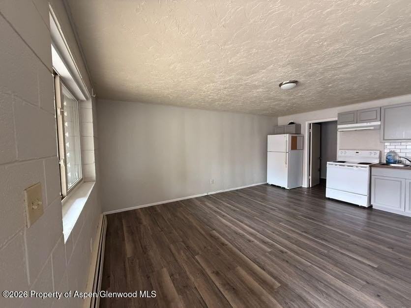 537 Breeze St - Photo 2 of 7