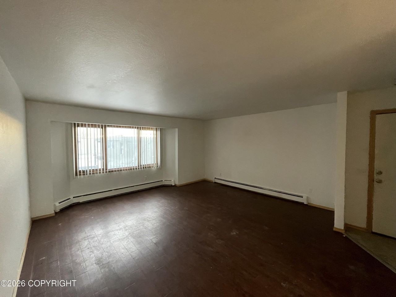 330 N Bliss St - Photo 4 of 10