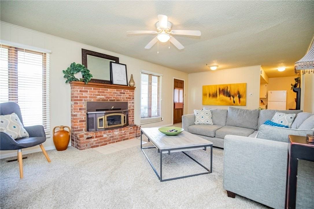 107 Nw Winfield Ln - Photo 3 of 31