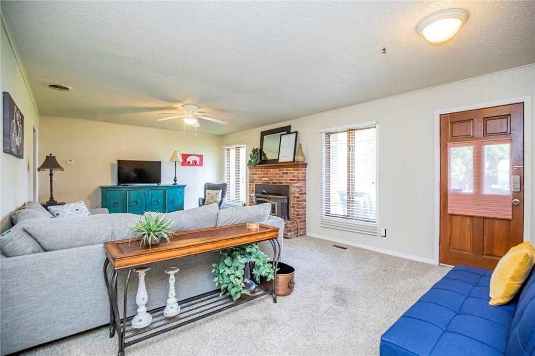 107 Nw Winfield Ln - Photo 5 of 31