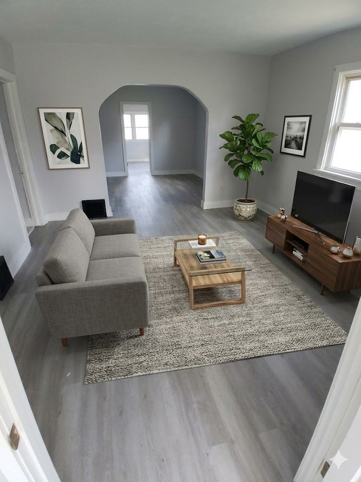 1413 La Belle Ave #1 - Photo 4 of 10