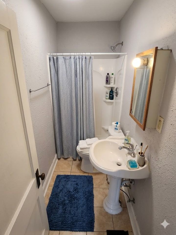 1413 La Belle Ave #1 - Photo 6 of 10