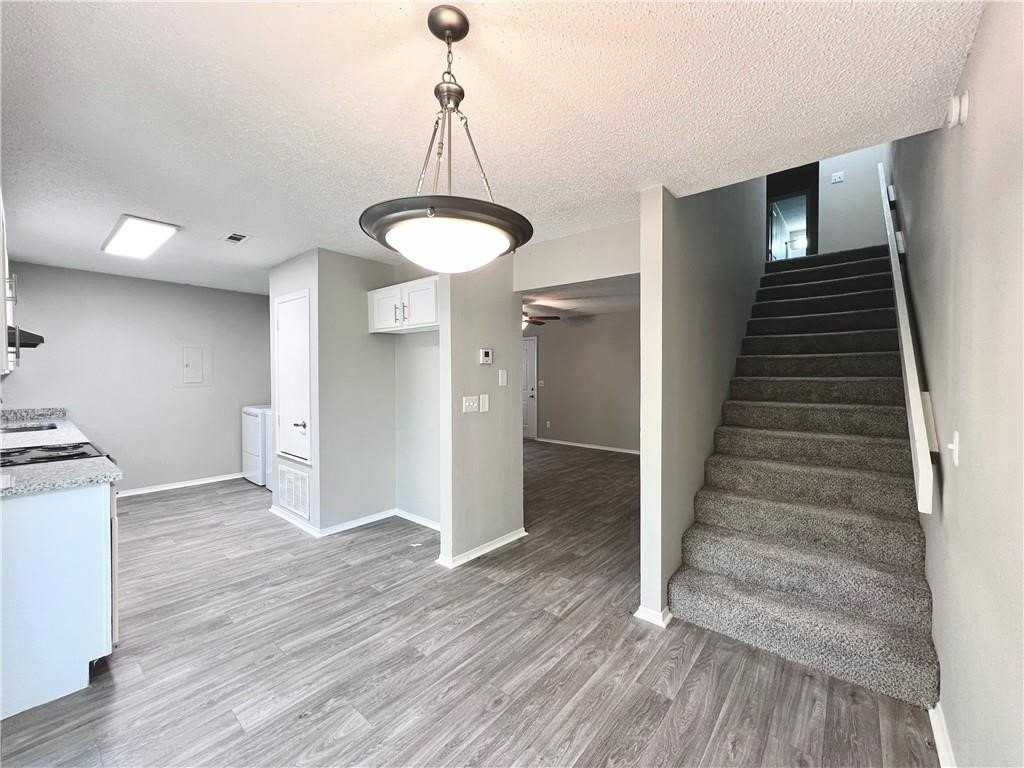 3250 N Kings Cross - Photo 5 of 9