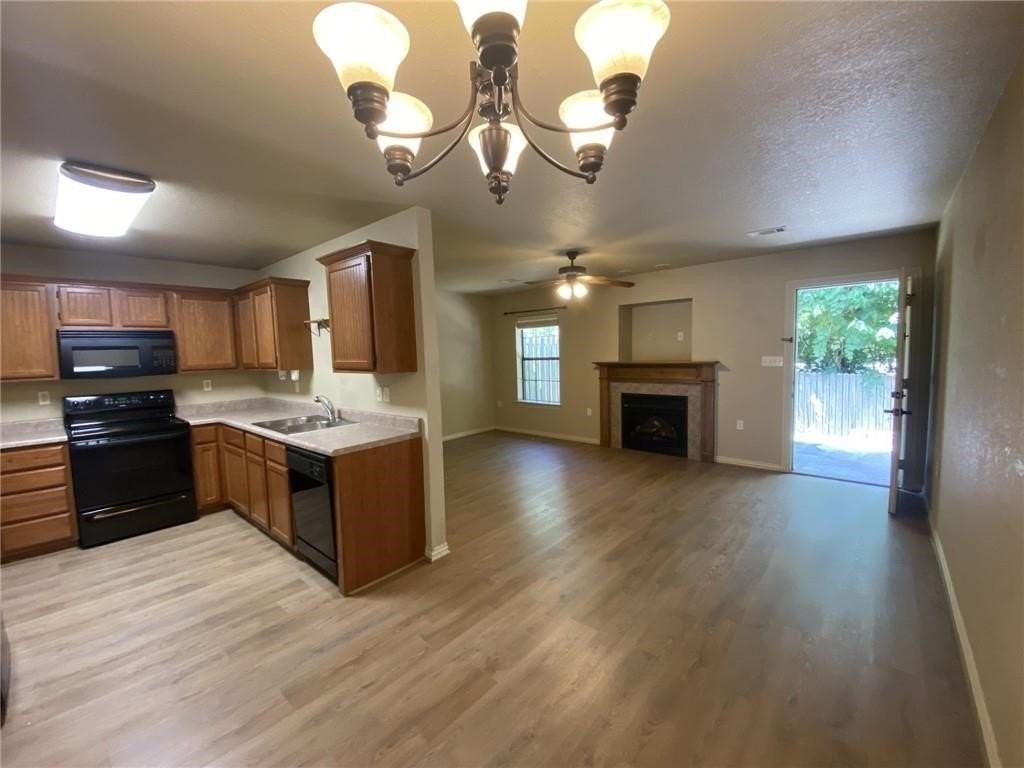 3591 W Chevaux Dr - Photo 3 of 8