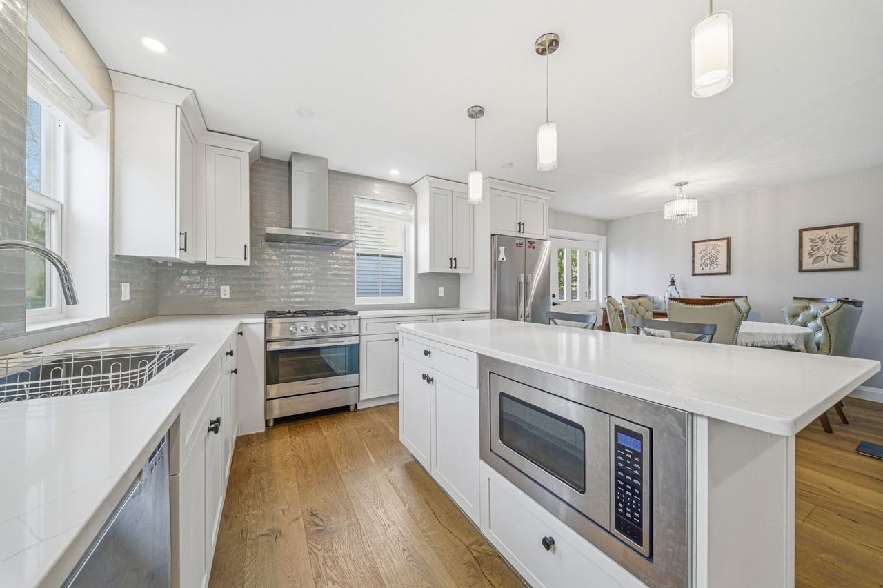 75 Prince St #75 - Photo 4 of 38