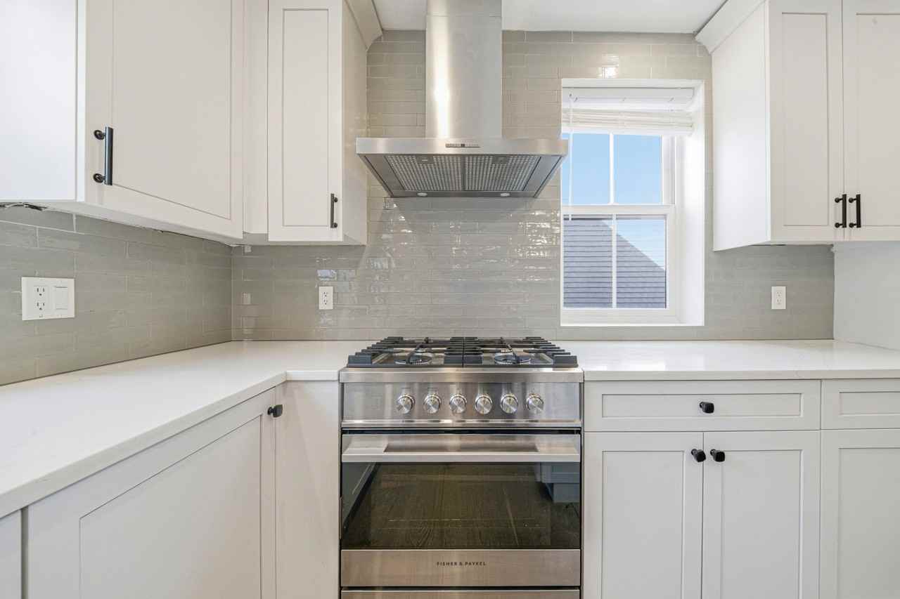 75 Prince St #75 - Photo 5 of 38