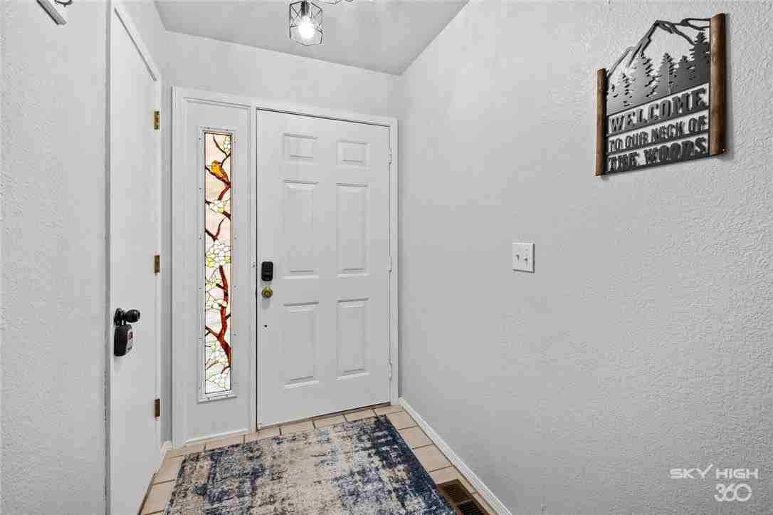 13 Yarmouth Dr - Photo 5 of 24