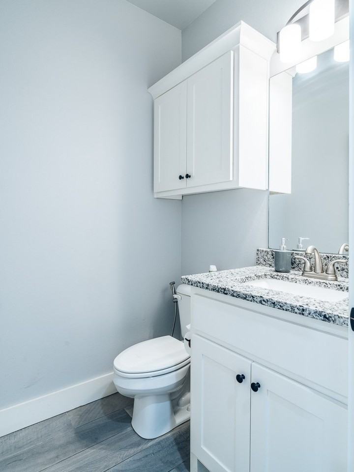 3602 Sw Brittany Rd - Photo 5 of 29