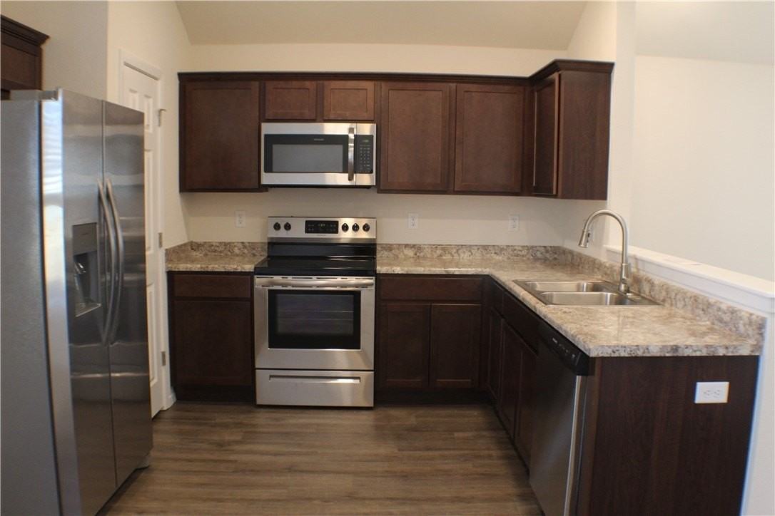 1078 E Sparrow Cir - Photo 6 of 17