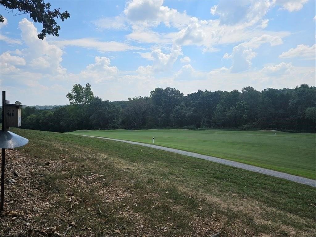 28 Mckenzie Dr - Photo 5 of 41