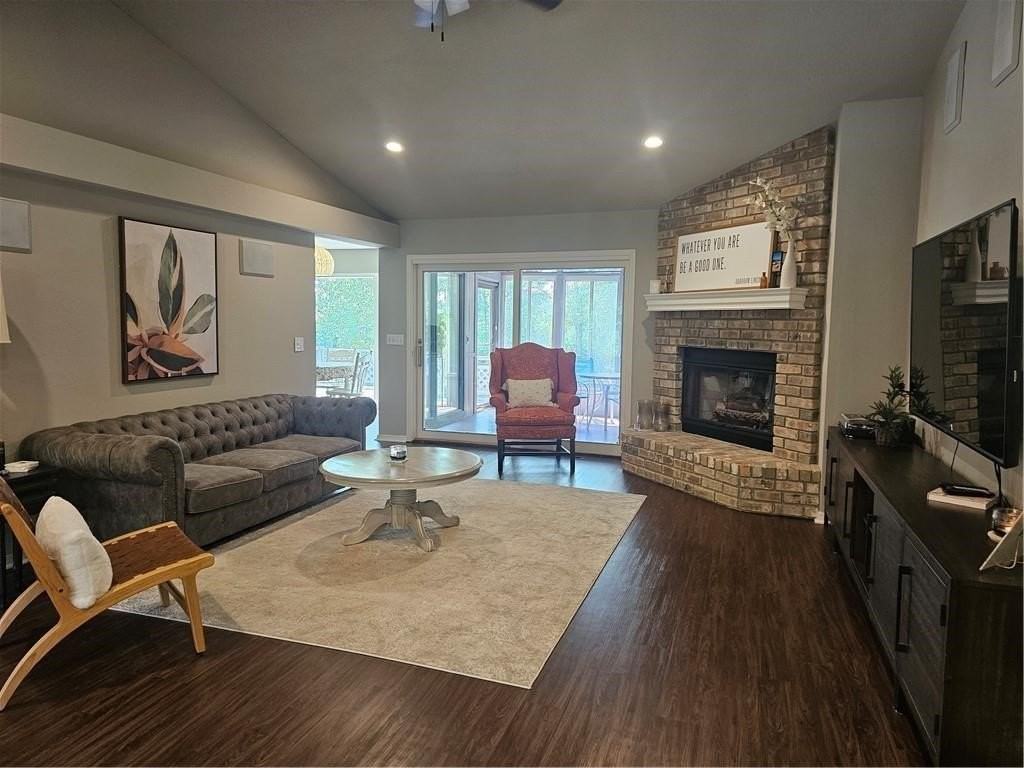 28 Mckenzie Dr - Photo 6 of 41