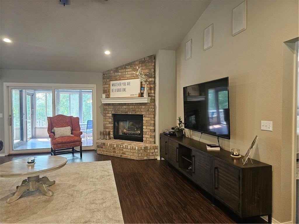 28 Mckenzie Dr - Photo 7 of 41