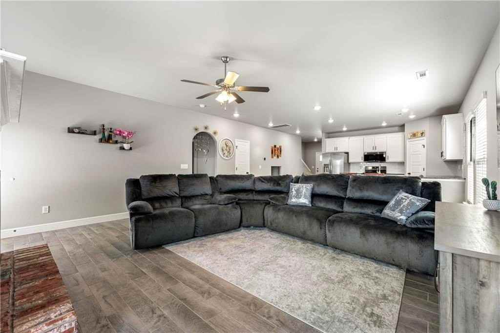 2041 Tallgrass Ter - Photo 5 of 27