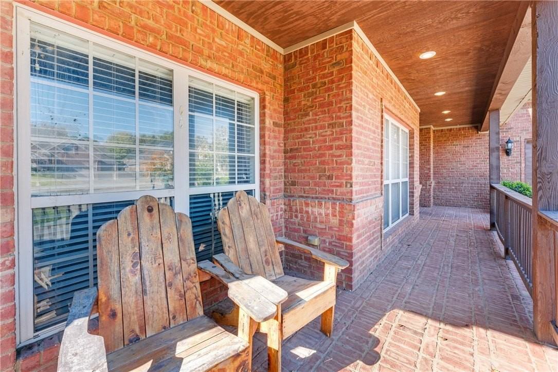 2265 N Covington Park Blvd - Photo 4 of 28
