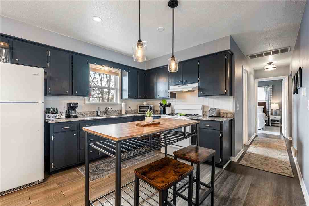 110 Se 13th St - Photo 4 of 21