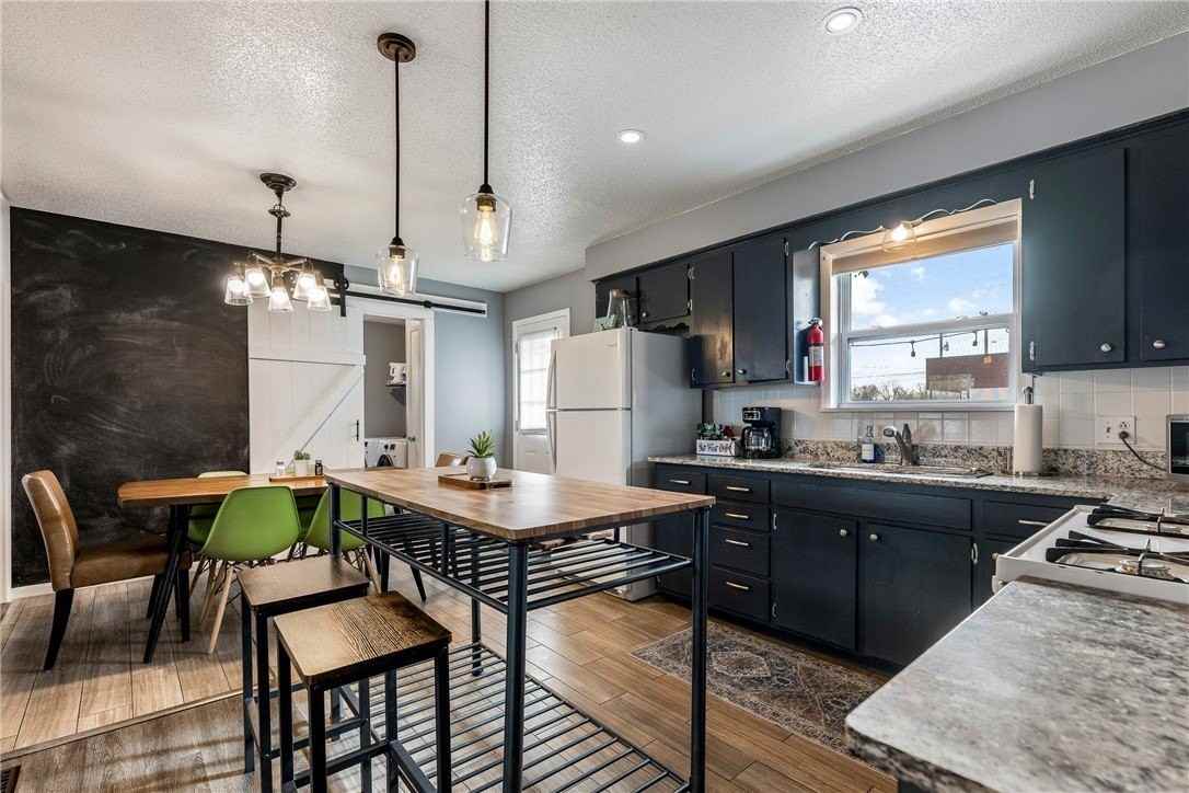 110 Se 13th St - Photo 6 of 21