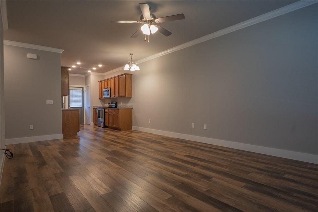 1723 Booker Cir - Photo 2 of 20