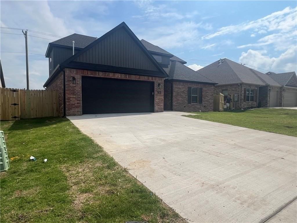 7301 Sw Basswood Ave - Photo 2 of 27