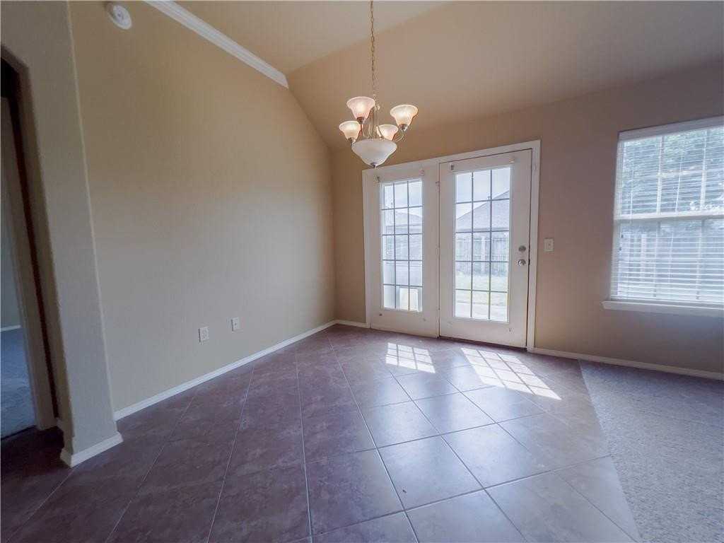 3109 Sw Wargate Ave - Photo 5 of 15