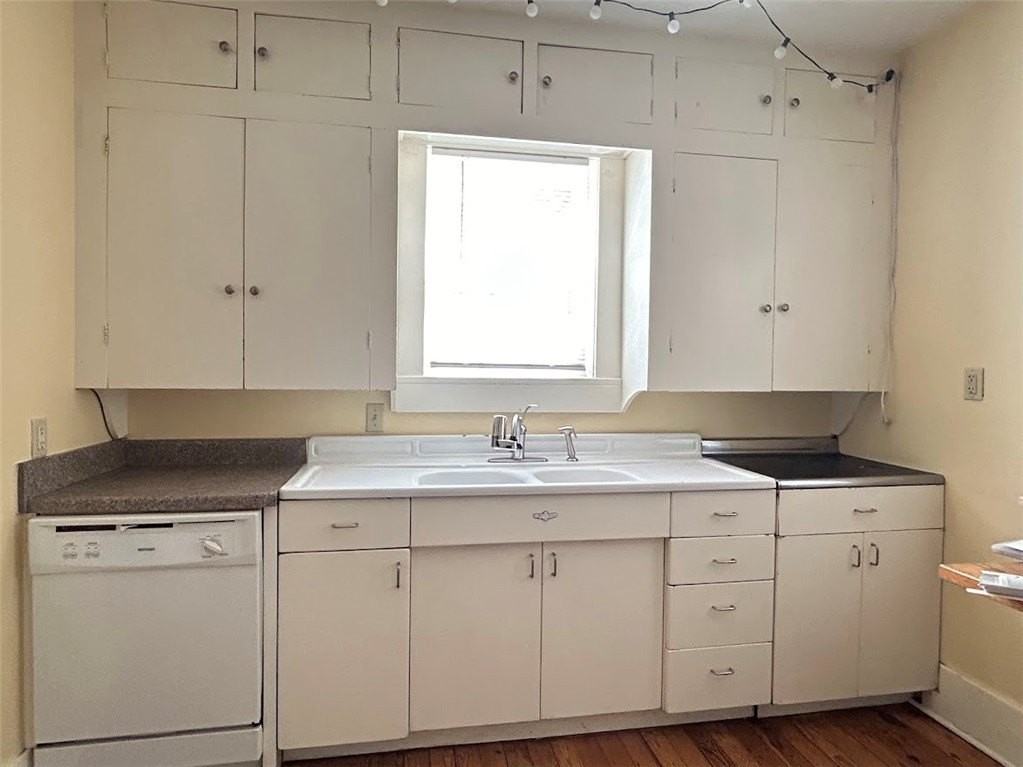 1055 N Pollard Ave - Photo 3 of 17