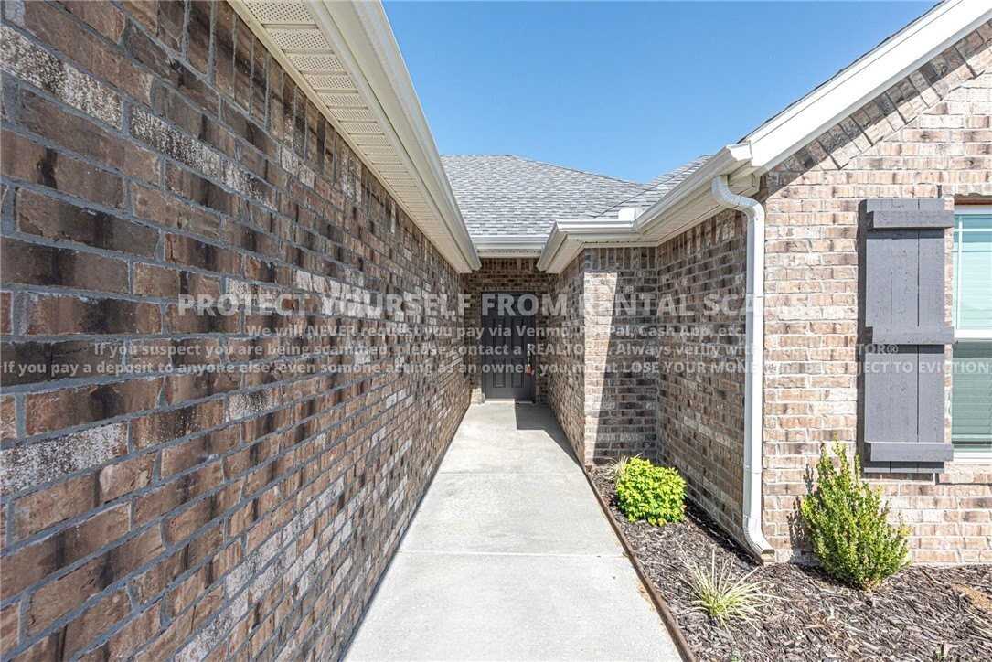 4812 W Monaco Bnd - Photo 3 of 21