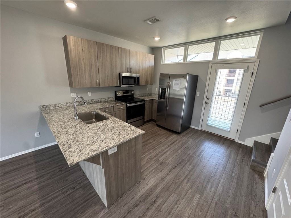 1636 S Razorback Rd - Photo 2 of 17