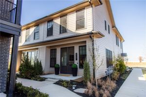 featured image of 4607 S 47th St