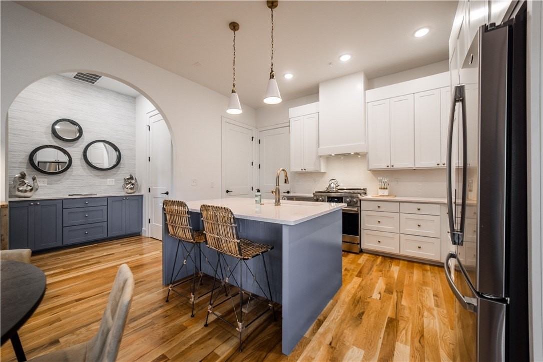 4607 S 47th St - Photo 4 of 9