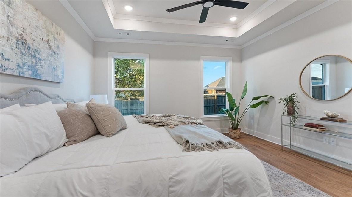 1831 Utopia St - Photo 4 of 15