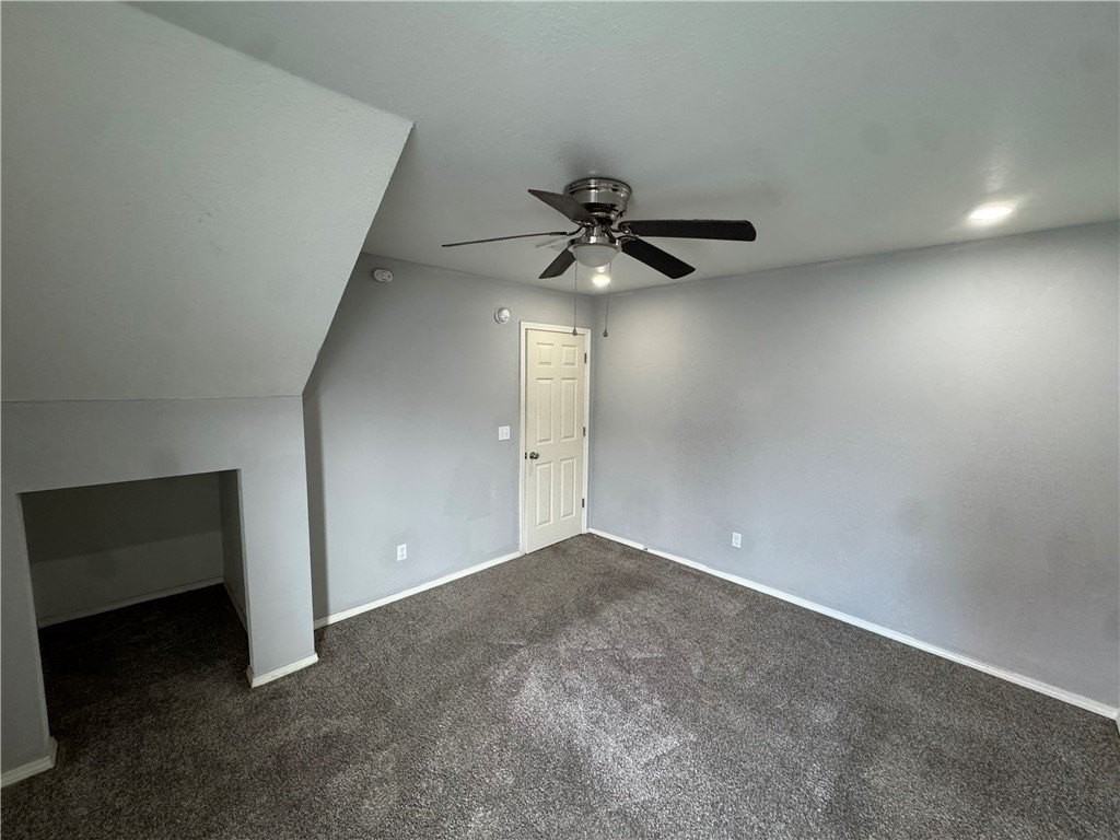 1520 S Razorback Rd - Photo 7 of 21