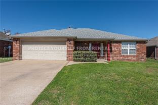 3806 Sw Hansom Loop - Photo 1 of 1